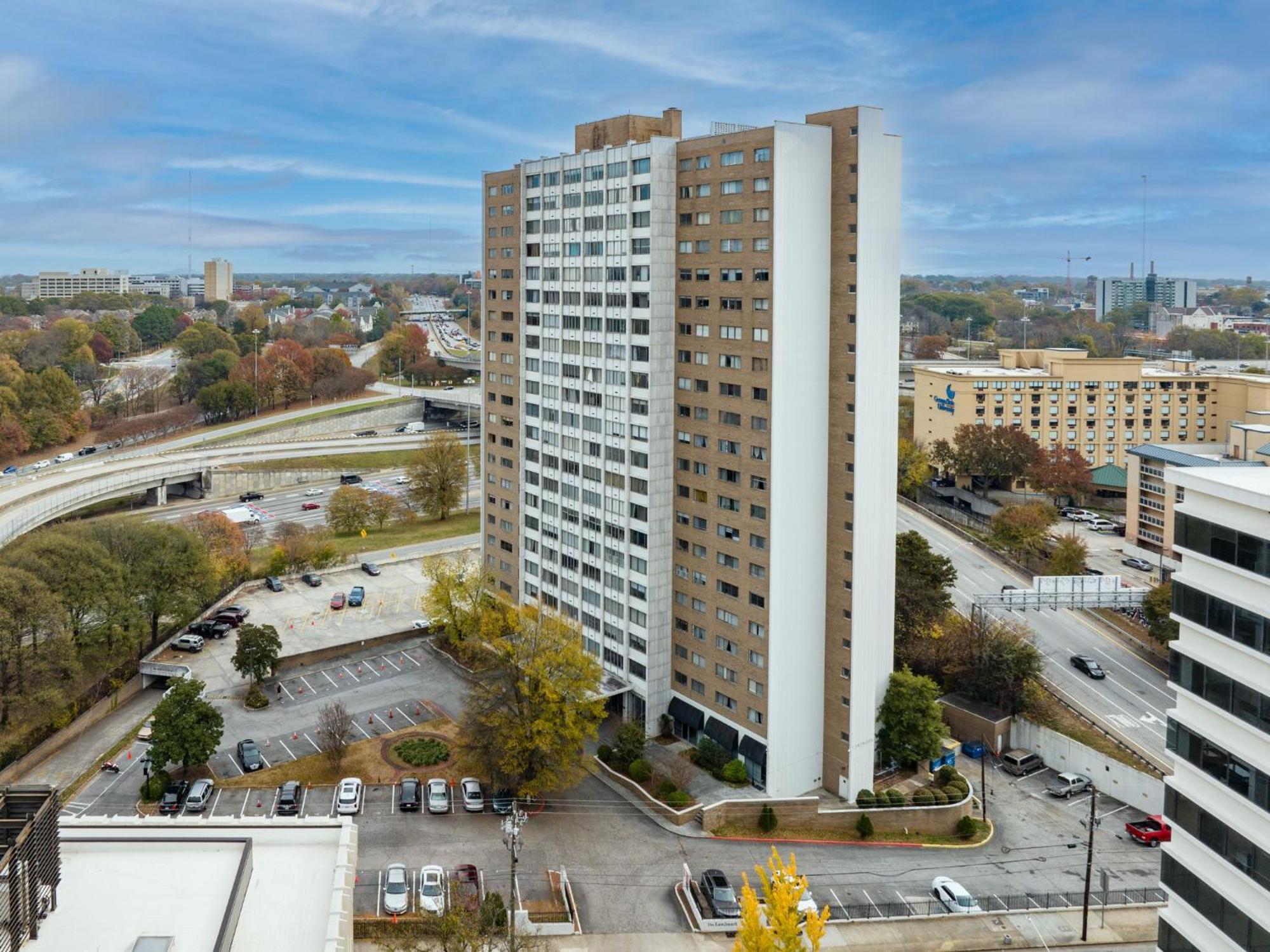 21Floor-Renovated 2Br,1Bath King And Queen Bed And Parking Atlanta Exterior foto