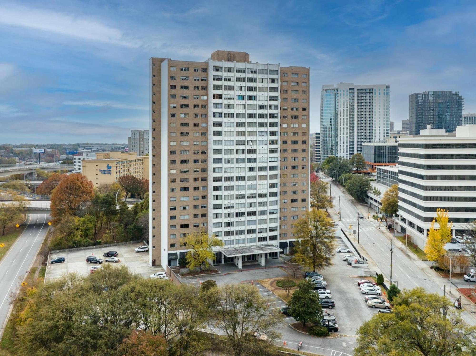 21Floor-Renovated 2Br,1Bath King And Queen Bed And Parking Atlanta Exterior foto