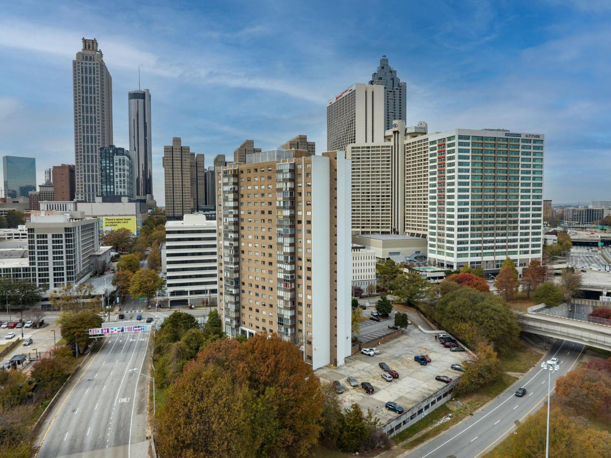 21Floor-Renovated 2Br,1Bath King And Queen Bed And Parking Atlanta Exterior foto